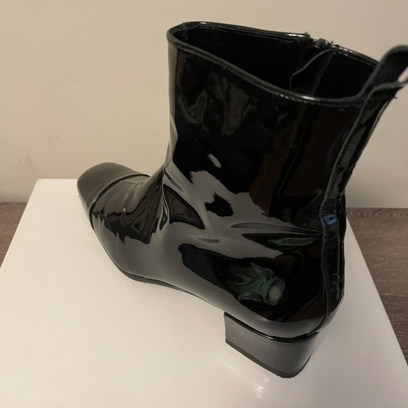 Ladies Black Patent Leather Ankle Boot - Picture 2 of 6